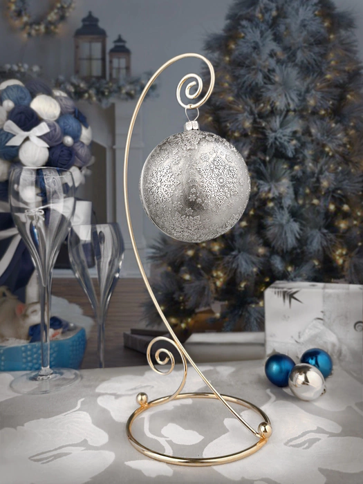 Set of 2 silver Christmas balls "Snowflakes and Bullfinches"